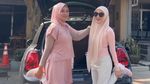 Single Era Larissa Chou: Style Nge-pink
