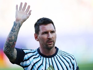 Eks Presiden Barcelona Ini Minta Maaf ke Lionel Messi