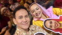 Kebersamaan Marcelino Lefrandt dan Dewi Rezer mendukung Brinette. Meskipun sudabercerai, mereka tetap kompak untuk urusan anak-anak. Foto: Instagram @marcelinolefrandt