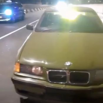 Mobil BMW tak bertuan terparkir di JLNT Antasari berujung diderek polisi Mobil BMW tak bertuan terparkir di JLNT Antasari berujung diderek polisi, Senin (13/7/2026).