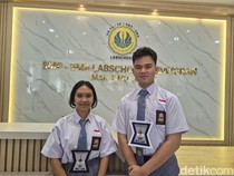 Momen Hari Pertama MPLS di SMA Labschool Kebayoran Jakarta