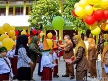 Semarak MPLS di Pamekasan Diwarnai Momen Pelepasan Balon