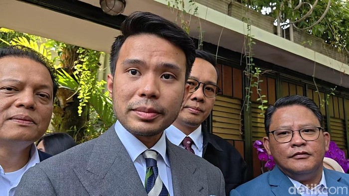 Kuasa hukum Jokowi, Yakup Hasibuhan ditemui di Sumber, Banjarsari, Solo, Senin (13/6/2025)