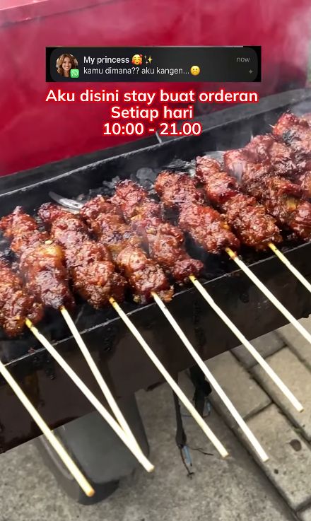 Sate Babi Depan Rumah Sate Babi Depan Rumah