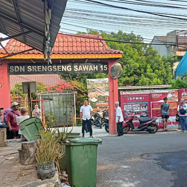 Situasi SD Negeri di Jaksel Usai Ancaman Bom, Polisi Sisir Lokasi