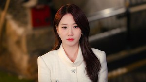 Park Eun Bin memerankan Cheon Yeo Ri di drakor Spooky in Love. Dia punya kemampuan spesial bisa melihat hantu tapi gak mau orang-orang tahu. (Foto: dok. tvN)