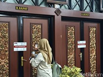 Ruang Bupati Sukoharjo Etik Suryani Disegel KPK