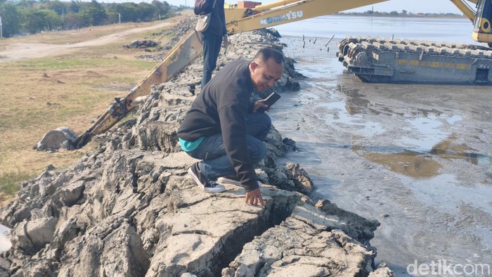 Tanggul Lumpur Lapindo Titik 10.D Mulai Pecah-Pecah, Dikhawatirkan Bisa Jebol