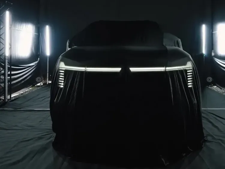 Mitsubishi Siap Kenalkan Pajero Terbaru Pekan Depan!