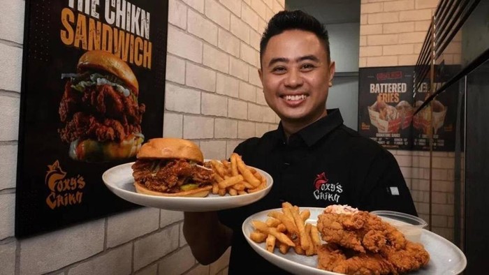 Mantan Polisi Ini Buka Restoran Ayam Goreng