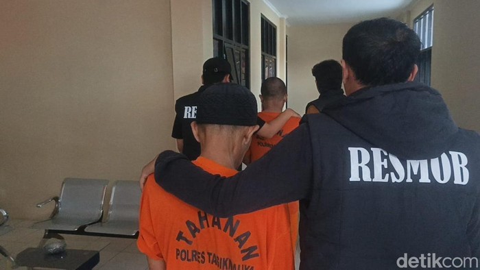 Anggota Polres Tasikmalaya ringkus pelaku curanmor.