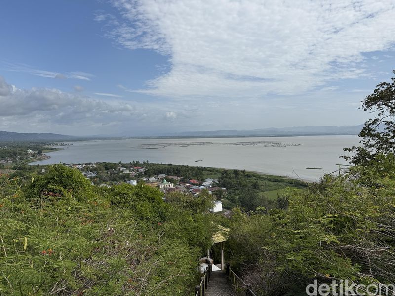 Benteng Otanaha di Gorontalo Benteng Otanaha di Gorontalo