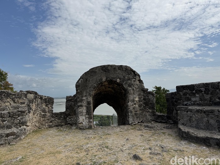 Benteng Otanaha di Gorontalo