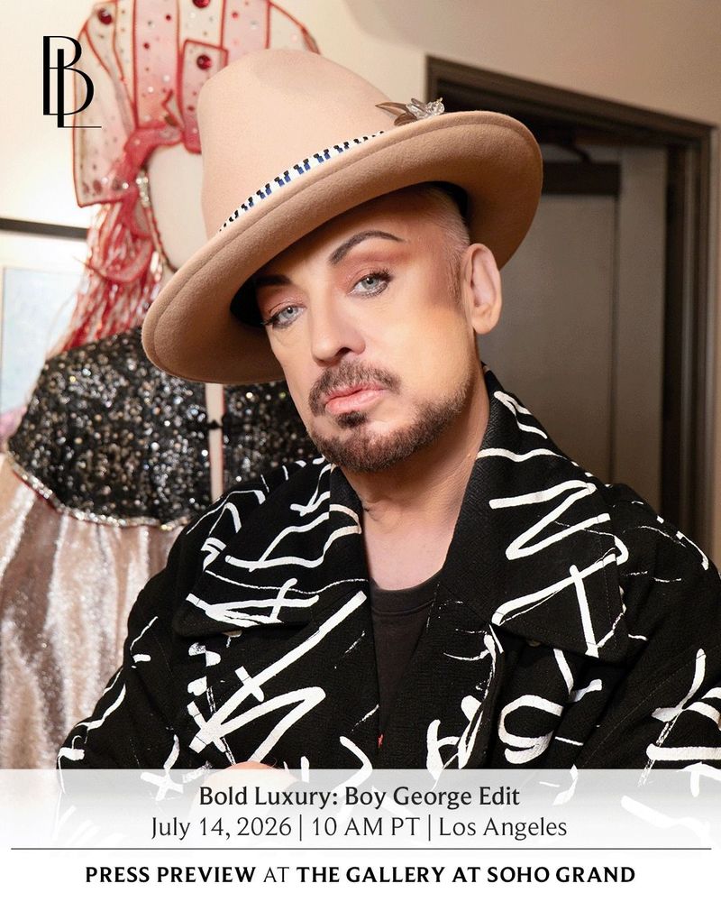 Boy George lelang koleksi fashion ikonik.