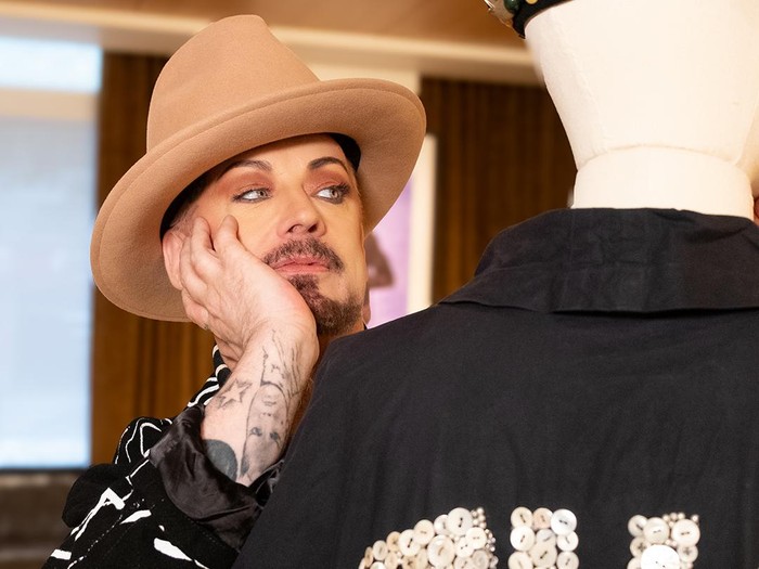 Boy George lelang koleksi fashion ikonik.