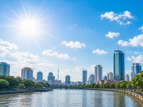 Surabaya Cerah Hari Ini tapi Panas Pol Tembus 33 Derajat Celsius