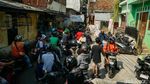 Jalur Tikus Jadi Andalan Pemotor Hindari Macet Tendean