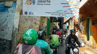Jalur alternatif yang menghubungkan Tendean dengan Jalan Kemang Raya, Bangka, hingga kawasan Kuningan menjadi lebih ramai. Pemotor memanfaatkan rute tersebut untuk memangkas waktu perjalanan.