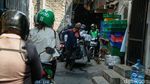 Jalur Tikus Jadi Andalan Pemotor Hindari Macet Tendean