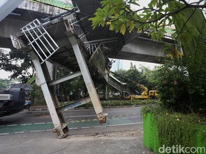Pramono Mau Bikin Zebra Cross Sementara Gantikan JPO Tendean yang Ditabrak Truk