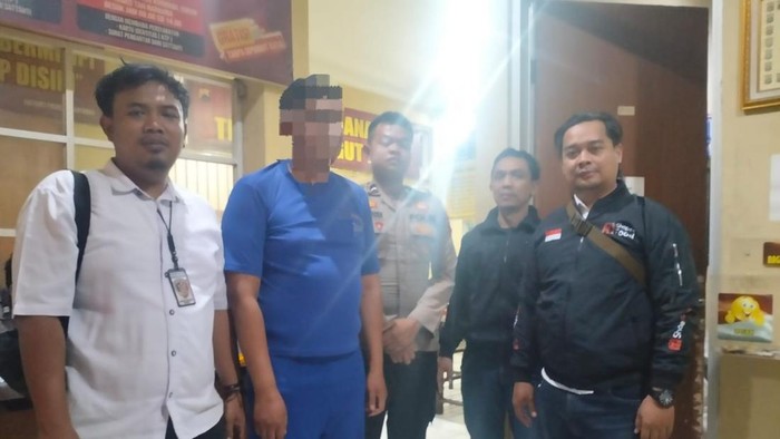 Kepala Desa Kedungmalang, Kecamatan Sumbang, Kabupaten Banyumas, ditetapkan tersangka usai menganiaya seorang wanita, Selasa (14/7/2026).