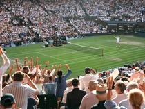 Laris Manis! 283 Ribu Porsi Stroberi Ludes di Wimbledon 2026