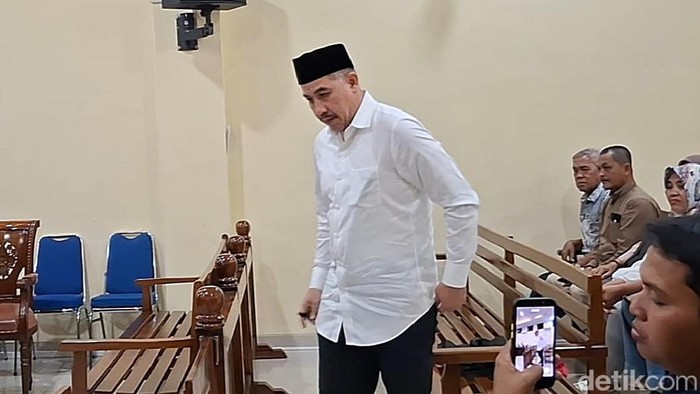 Mantan Bupati Pesawaran Dendi Ramadhona