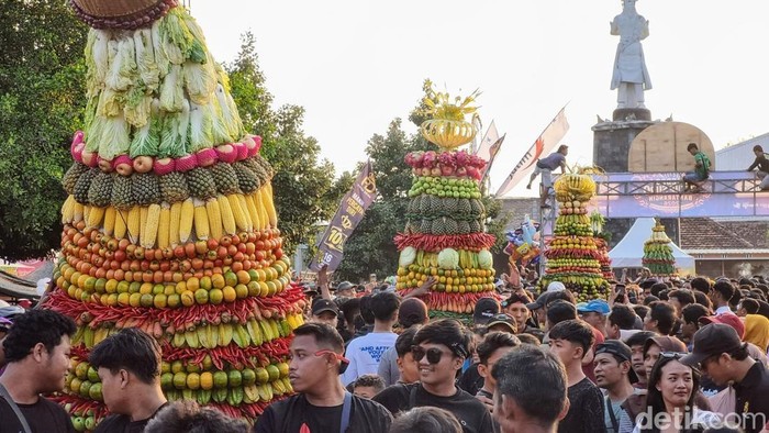 Meriahnya Grebeg Tutup Suro di Ponorogo