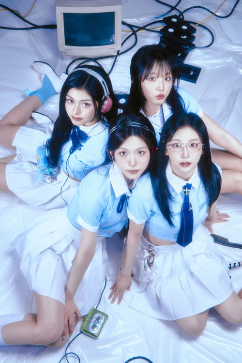 Girlband fiksi IRION dari drama Korea terbaru MBC Plus My Idol, My Debut.