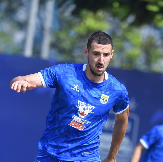 Nomor Punggung Para Prajurit Baru Persib Bandung