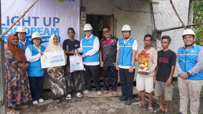 PLN Hadirkan Listrik Gratis bagi Warga Kurang Mampu