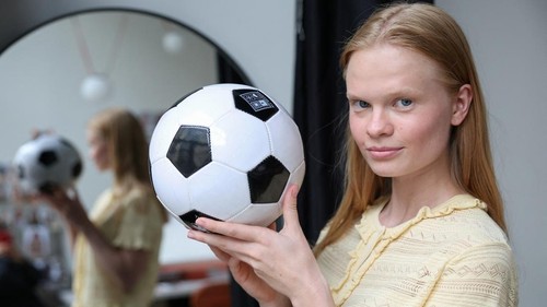 Anastasia Kostromitina, model of MOTION agency, who has gone viral with striking likeness to Norway's Erling Haaland, poses in Moscow, Russia July 10, 2026.  REUTERS/Ramil Sitdikov