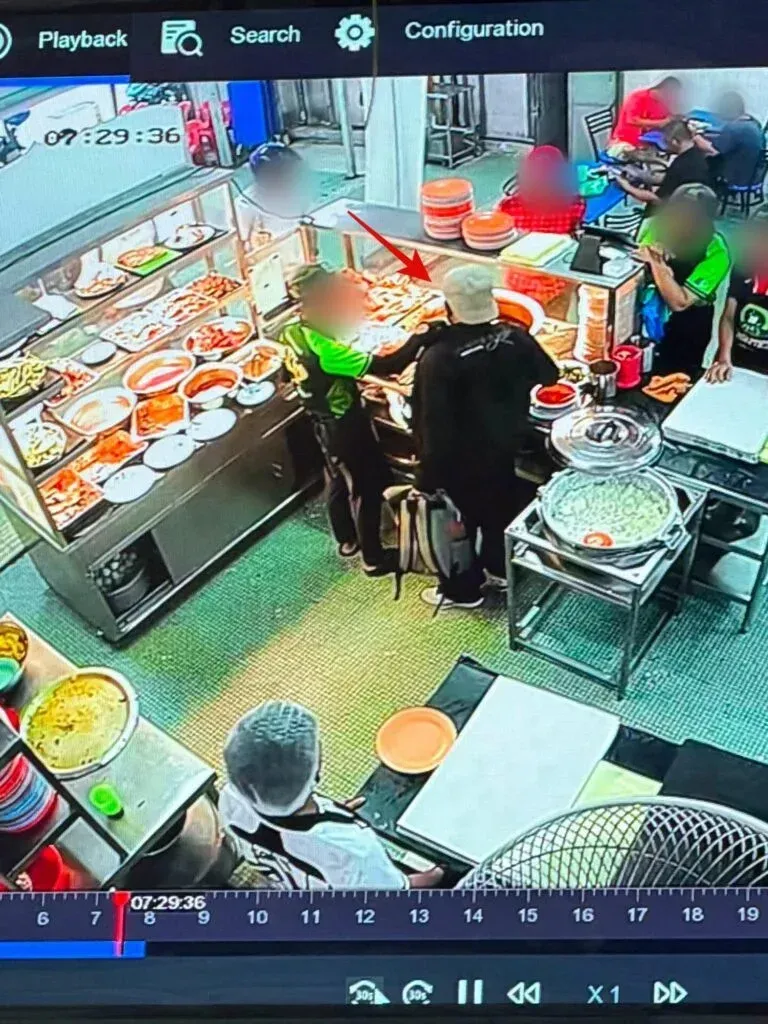 Pria bikin onar di restoran nasi kandar