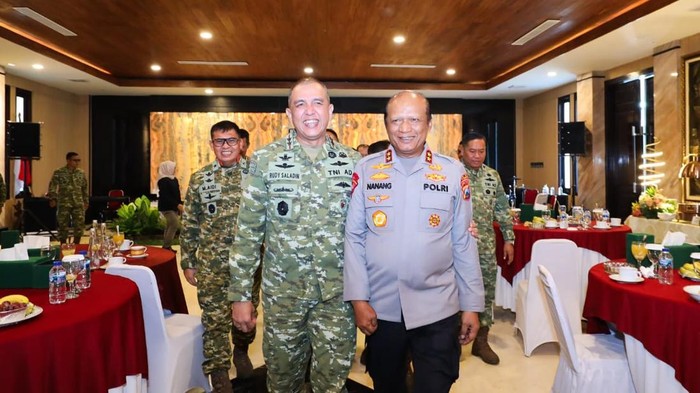 Silaturahmi Kapolda Jatim ke Markas Kodam V/Brawijaya.