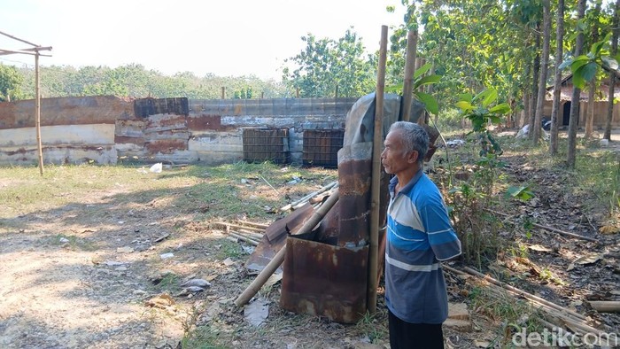 Tempat yang diduga untuk pengoplosan LPG di Dukuh Nglencong, Desa Botoreco, Kecamatan Kunduran, Blora, Selasa (14/7/2026).