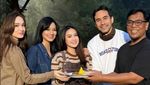 Titi Kamal Hobi Bikin Konten Kulineran, Ini Gayanya Saat Baking hingga Brunch