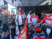 TMMIN Donasikan Mesin Mobil Toyota ke 2 SMK di Lombok