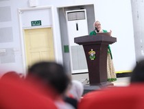 WR V UMI Ulas Tantangan Turunkan Emisi Karbon Tak Cukup Andalkan Teknologi