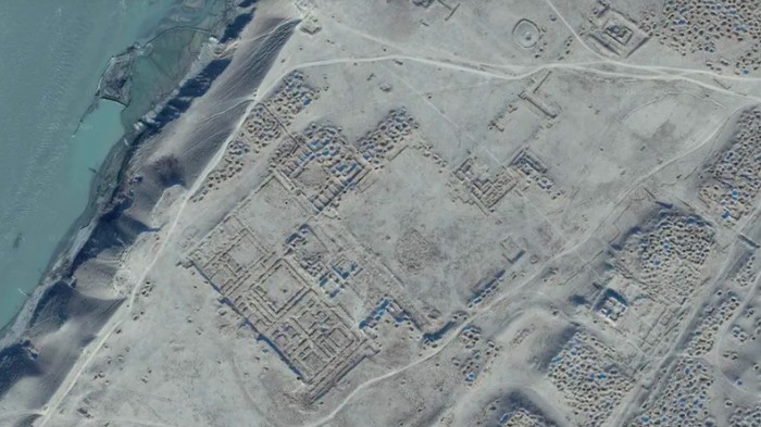 Citra satelit wilayah timur laut Afghanistan, dekat perbatasan Tajikistan,
