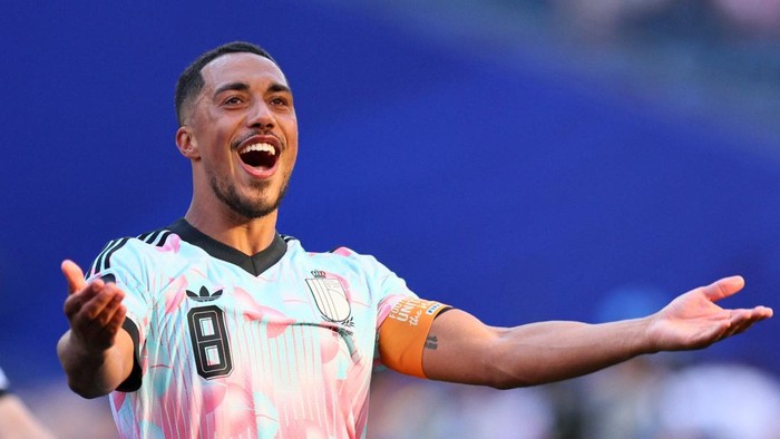 Soccer Football - FIFA World Cup 2026 - Round of 16 - United States v Belgium - Seattle Stadium, Seattle, Washington, U.S. - July 6, 2026 Belgiums Youri Tielemans celebrates after the match IMAGN IMAGES via Reuters/Blake Dahlin