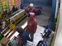 Bang Jago Akamsi Bogor Ngamuk Bawa Golok Berakhir Dicokok