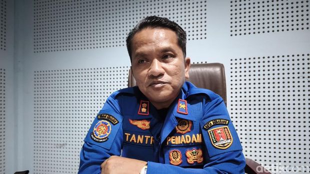 Damkar Semarang Kepala Bidang Operasional dan Penyelamatan Dinas Damkar Kota Semarang, Tantri Pradono.