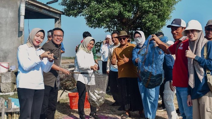 DPRD Surabaya
