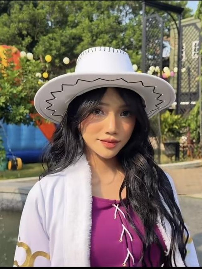 Gaya Fuji Cosplay Jadi Nico Robin One Piece di Ultah Gala Sky, Curi Atensi