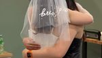 Cute... Bridal Shower Gisela Cindy Didampingi Ibunda