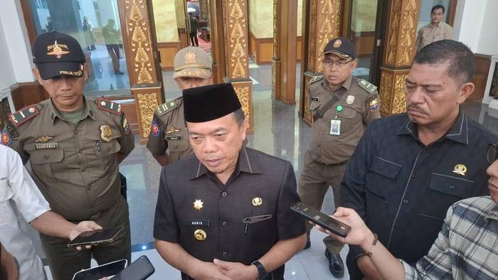 Gubernur Jambi Al Haris