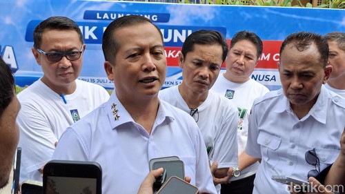 Gubernur NTB Lalu Muhamad Iqbal saat ditemui di SMKN 5 Mataram, Rabu (15/7/2026).