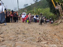 Tak Lagi Mirip Sungai Kering, Jalan di Pelosok Cianjur Segera Mulus