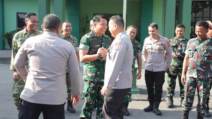 Kapolresta Samarinda Kombes Hendri Umar bersilaturahmi ke Makodim 0901/Samarinda, Selasa (14/7/2026)