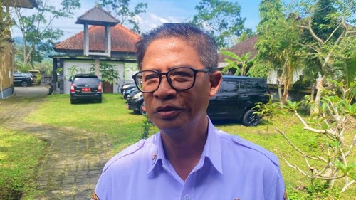 Kepala Disdikpora Karangasem, I Gusti Bagus Budiadnyana. (Foto: I Wayan Selamat Juniasa/detikBali)